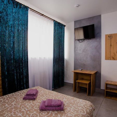 Ok Hotel Rivne Ngoại thất bức ảnh